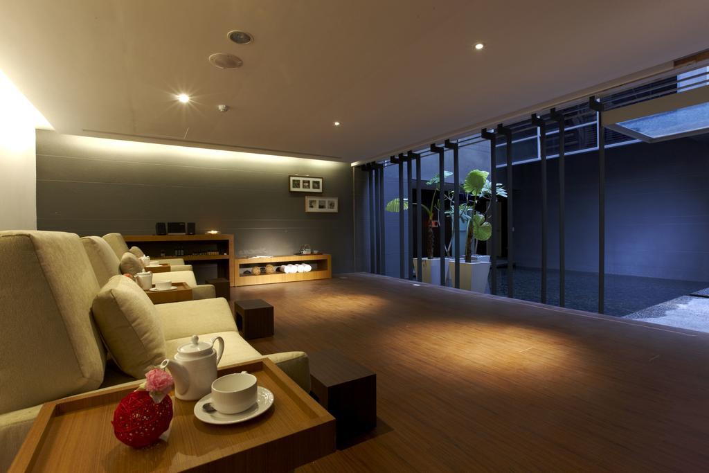 Hotel Double One Taipei Bagian luar foto