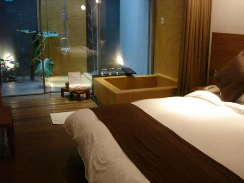 Hotel Double One Taipei Bagian luar foto