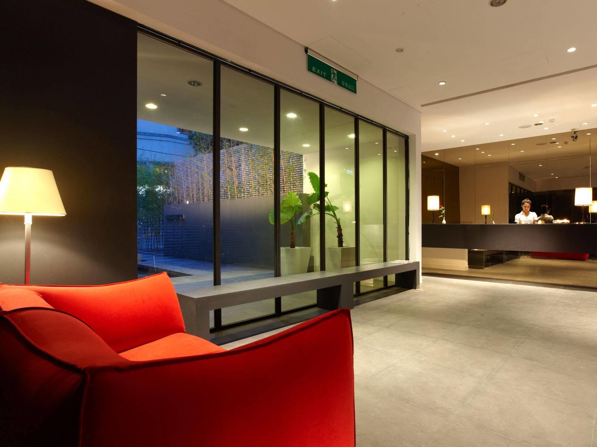 Hotel Double One Taipei Bagian luar foto